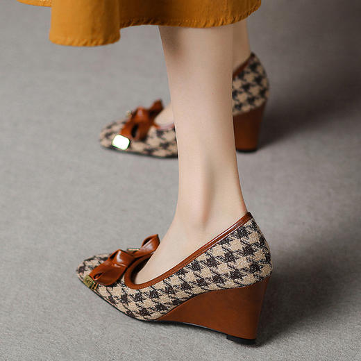 【预售5天】复古棕色千鸟格坡跟单鞋女秋季新款方头浅口显瘦蝴蝶结高跟鞋PPY&25-239 商品图4