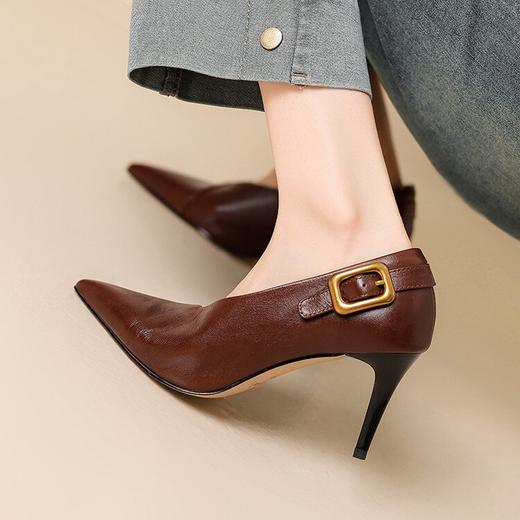 【预售5天】时尚金属皮带扣7cm尖头头层牛皮v口显瘦高跟鞋FDJ&YC-557 商品图2