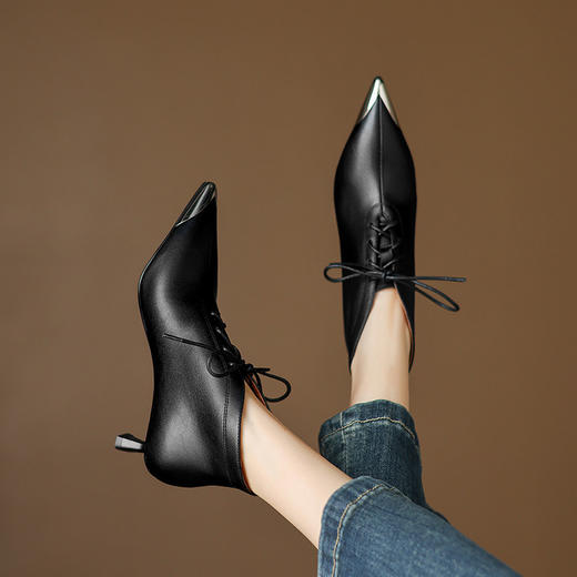 【预售5天】英伦风真皮金属头系带小跟踝靴女秋冬新款尖头中跟时装短靴女单鞋SLLK&sl-7962 商品图2