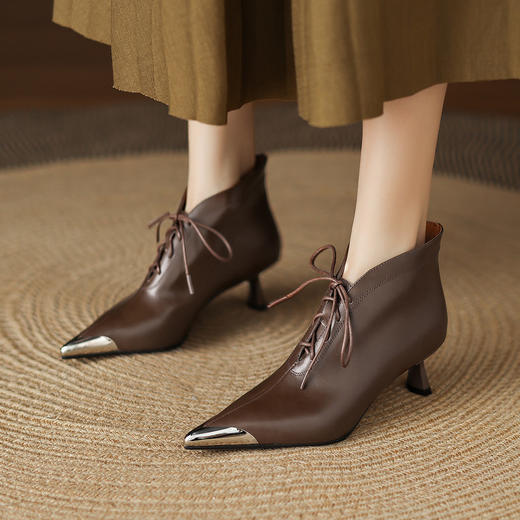 【预售5天】英伦风真皮金属头系带小跟踝靴女秋冬新款尖头中跟时装短靴女单鞋SLLK&sl-7962 商品图0