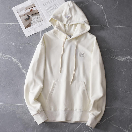 【MLB经典小标连帽卫衣HDB01 】 今年时髦人衣柜里必收的！上身就是焦点！版型贼正！  自带显瘦的效果！基础版型基础色系！非常好搭配！ 商品图12