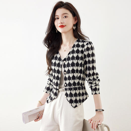 KQL 403H7928洋气上衣小香风短款修身针织开衫 商品图3