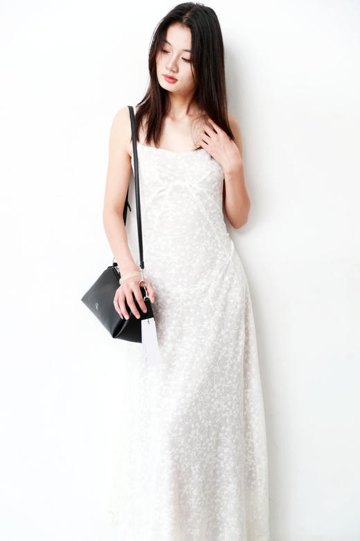 好耀眼啊啊啊啊，字母提花枕头包。慵懒法式氛围感单肩包C100960 商品图9