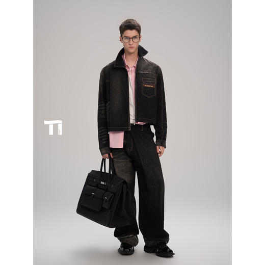 启世录TIWILLTANG“夜雾褪尽”褶皱渐变牛仔夹克 商品图4