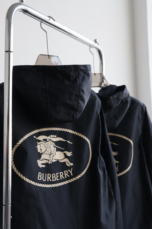 B.B.R 25FW秋系列 宽松尼龙连帽风衣外套 WT898 商品图5