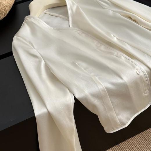 三醋酸不规则龟裂纹新中式系列衬衫，上身一眼贵。 商品图6