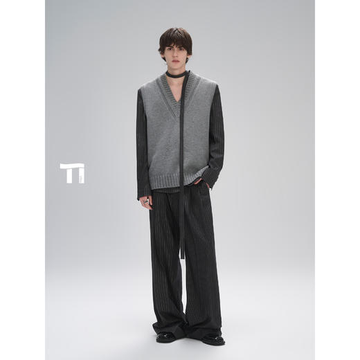 启世录TIWILLTANG“云庭美学”V领针织马甲 商品图4