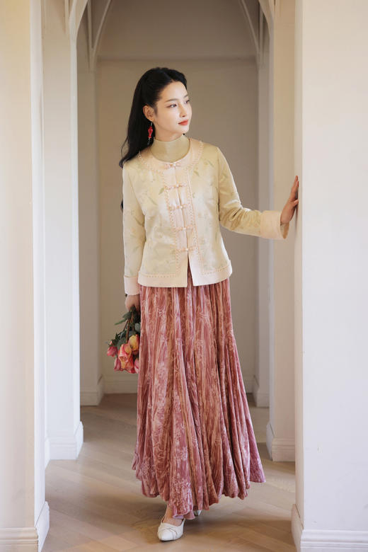 逸红颜明月优选#『钰娇』冬日桃花曲｜织锦缎珍珠夹棉外套 将江南春色穿在身上​ 商品图11