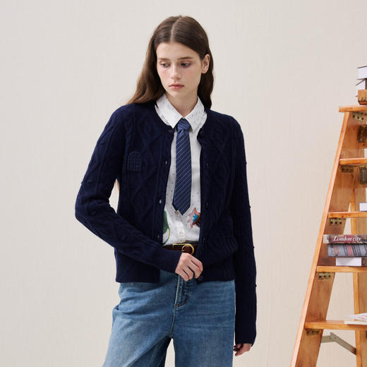 谜底针织开衫长袖2025年冬季新品H型羊毛衫提花毛衣女254MZ1862 商品图0