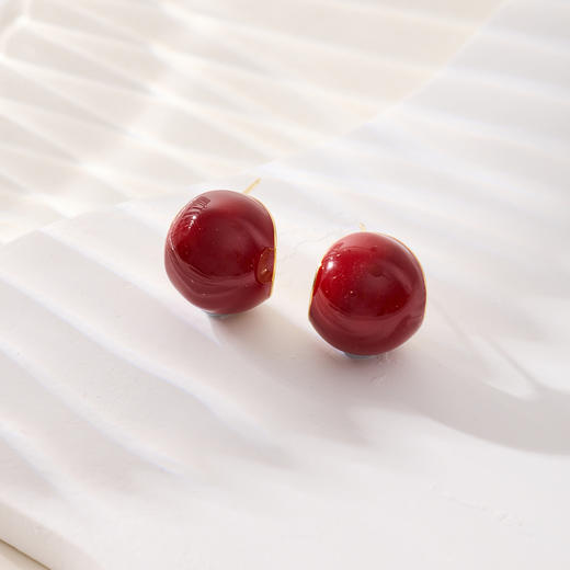三彩2025新款复古安可拉红豆豆耳钉耳饰S925银针简约优雅通勤约会 商品图1