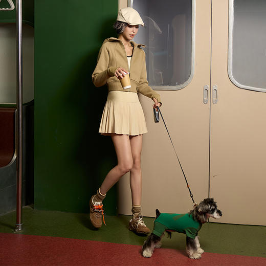 Leorrey乐拉运动休闲女款连帽舒适有型卫衣外套WT0385 商品图3