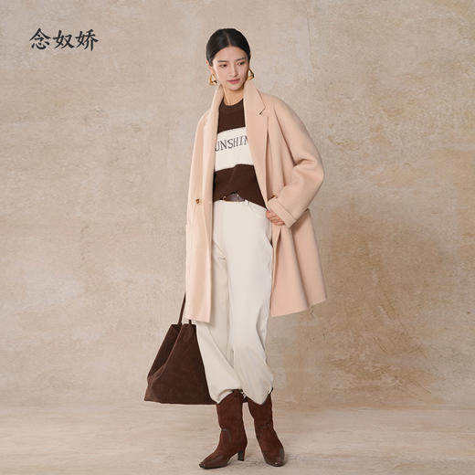 【商场同款】CNK5029  “ 摩卡阳光 ” 棕白拼色直身型显瘦 圆领毛衫 商品图4