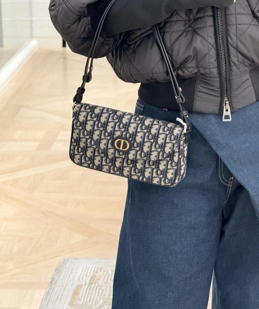 𝟐𝟓新款蒙田腋下包 商品图1