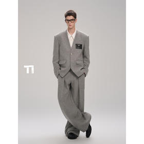 启世录TIWILLTANG“薄暮徽记”无领廓形皮标西装