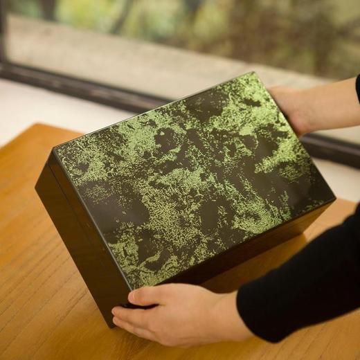 雅韵【绿.实木烤漆.2合金罐（半斤）】150元1套.共8套（尾货满10套包邮.保证质量） 商品图2