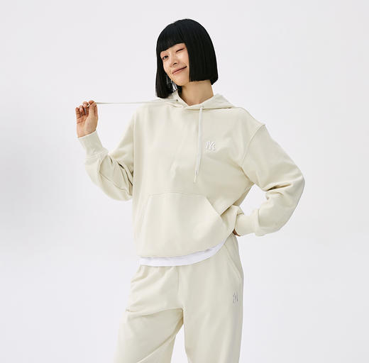 【MLB经典小标连帽卫衣HDB01 】 今年时髦人衣柜里必收的！上身就是焦点！版型贼正！  自带显瘦的效果！基础版型基础色系！非常好搭配！ 商品图5