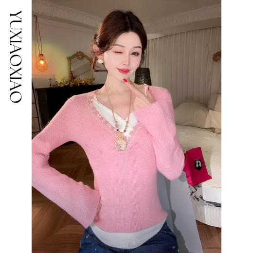 余潇潇【桃气可可】时尚超细羊毛混纺拼接水晶珠显瘦v领针织两件套 商品图3