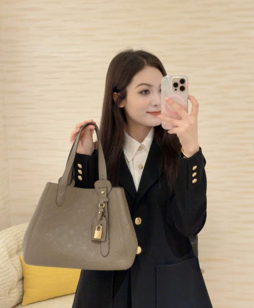 𝐀𝐥𝐥 𝐢𝐧 𝐨𝐧𝐞 
变形托特 🖤 商品图0