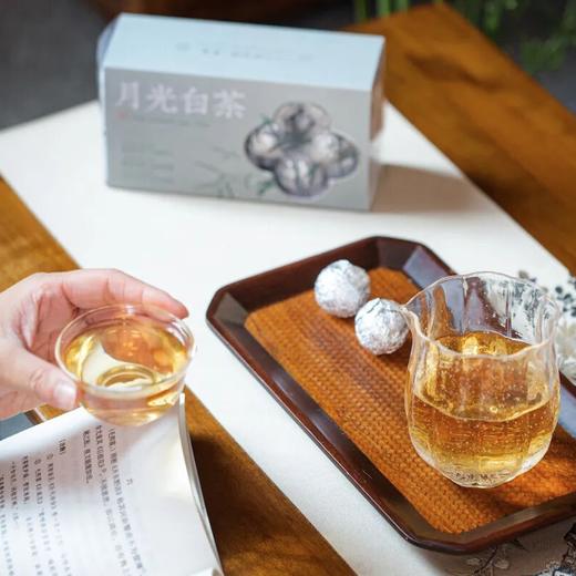 2021年云南「月光白」龙珠 | 云南景谷核心产区，2000米高海拔野放古茶树原料，4年陈老白茶 商品图4