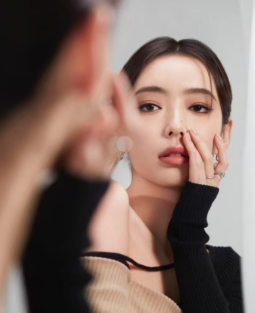 极细顺滑眼线液笔防水防晕 商品图1