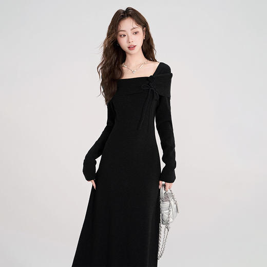 西遇法式长袖连衣裙女秋季新款名媛气质花朵针织收腰长裙SS051601 商品图2