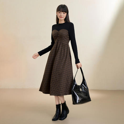 西遇气质撞色格纹拼接长袖连衣裙女秋季抽褶高腰显瘦A字裙V0055252 商品图1