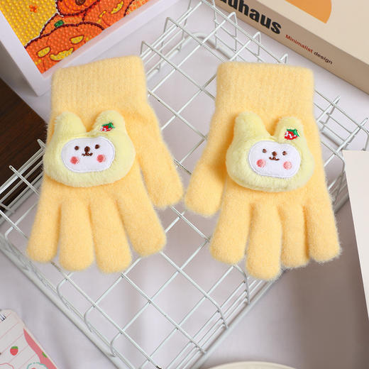 【敲好看又保暖】新款儿童五指卡通草莓兔可爱手套秋冬季保暖防风水晶貂绒针织手套。rc 商品图1