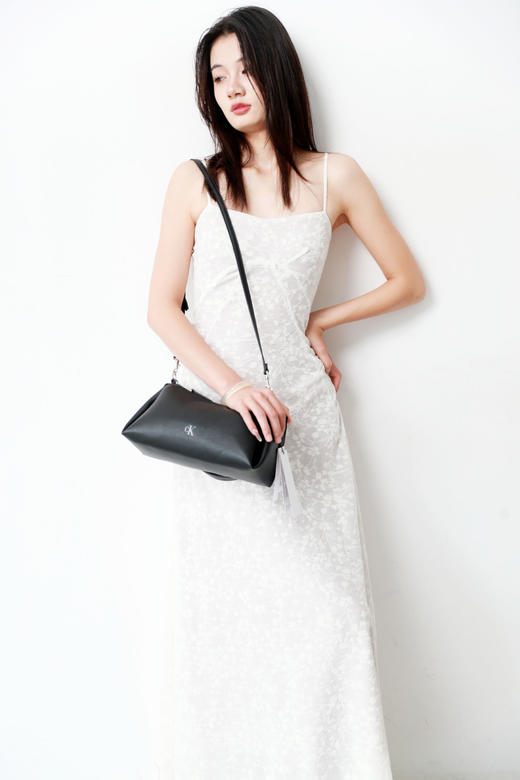 好耀眼啊啊啊啊，字母提花枕头包。慵懒法式氛围感单肩包C100960 商品图11