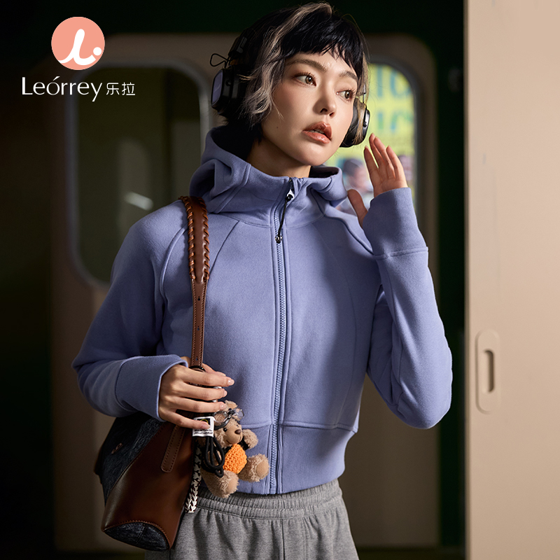 Leorrey乐拉运动休闲女款连帽舒适有型卫衣外套WT0385