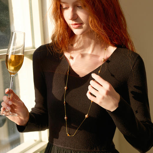 【满天星】三彩2025新款法式复古珍珠套链项链美拉德叠戴毛衣链女 商品图1