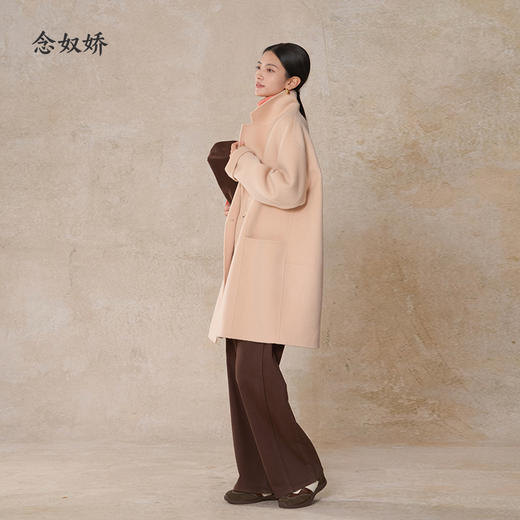 【商场同款】CNC5014  “ 白月光大衣 ” 羊毛蚕丝、驼绒混纺 触感细腻高级 翻领中长双面呢大衣 商品图6