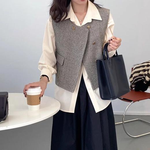 【Max Daex® 法式小香风粗花呢马甲】复古格纹粗花呢面料 质感高级到炸 金属扣设计精致又吸睛! 商品图0