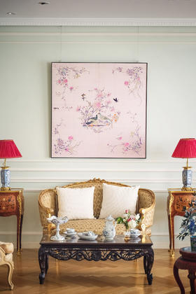 【已售】独角鹿西洋古董19世纪末中国清代出品「雀舞蝶飞」传统东方花鸟主题粉地粤绣挂屏