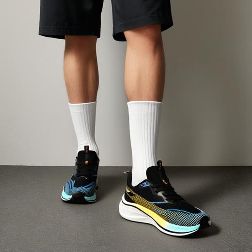 酷丁KUDING 碳板运动鞋 | 科技碳板 爆米中底 轻弹缓震 防滑耐磨 男女同款 商品图3