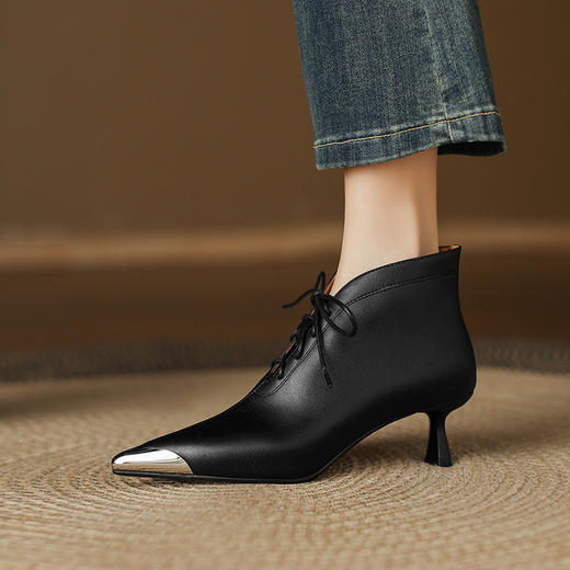 【预售5天】英伦风真皮金属头系带小跟踝靴女秋冬新款尖头中跟时装短靴女单鞋SLLK&sl-7962 商品图4