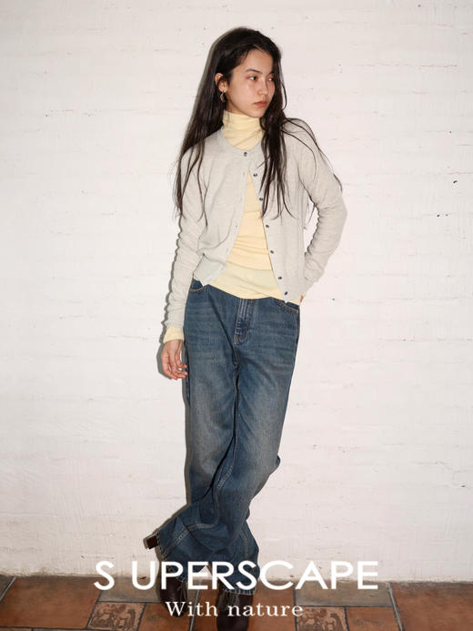 素舶 康赛妮30羊绒轻奢绒感圆领正肩修身百搭针织撞色开衫 商品图2