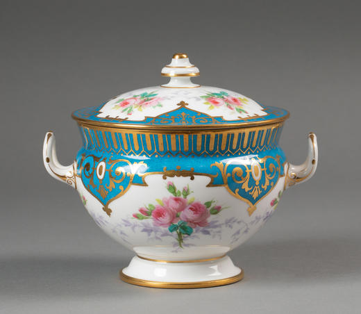 独角鹿西洋古董1850-1869年代法国御窑塞弗尔出品古典花卉主题手绘描金装饰蓝白釉双耳带盖瓷餐盅 商品图0