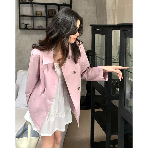 【周四狂欢价】熙世界超好看小个子简约通勤风衣女2025秋季新款流行工装感气质短款外套 商品图4