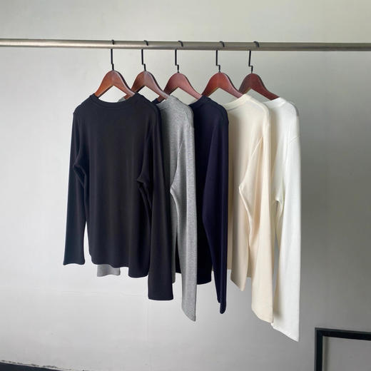 小马多色长袖2025早秋新款休闲小个子宽松显瘦圆领打底T恤女款 商品图1