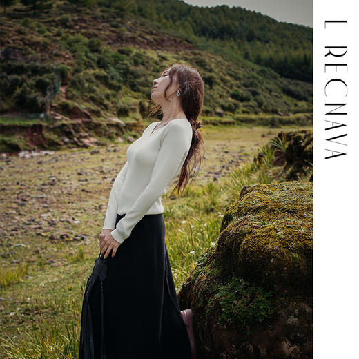 L RECNAVA  绵羊毛 可机洗毛衣 优雅V领修身针织衫 商品图2