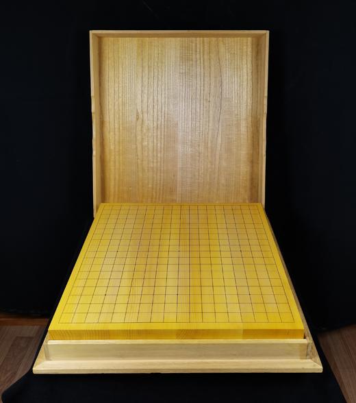 本榧桌上盘 赵治勋亲笔签名 商品图0