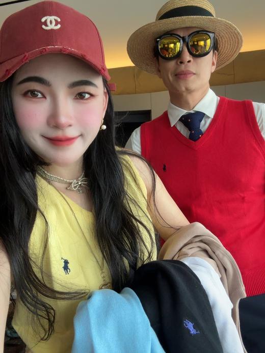 拉家针织V领背心多色刺绣 商品图1