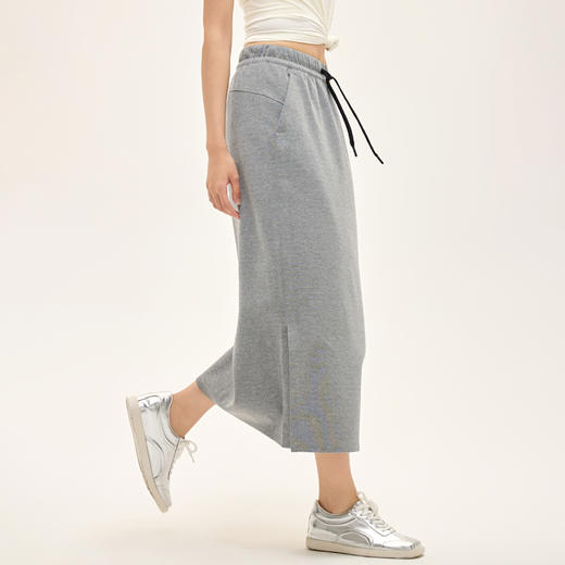 Leorrey乐拉双侧口袋时尚百搭收腰直筒版型柔软运动休闲半身卫裙DQ7371 商品图3