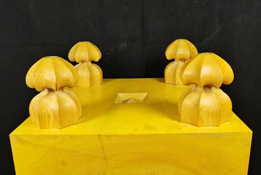 日本本榧棋墩 尺寸46*42.4  板厚21.4 整高33.4 微瑕 商品图8