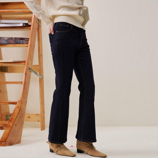 谜底喇叭牛仔裤长裤2025年冬季新品弹力舒适修身时髦女254MJ1455 商品图1