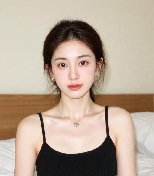 极细顺滑眼线液笔防水防晕 商品图2