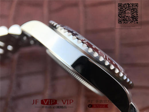 GM劳力士可乐圈格林尼治二GMT  Master ll，一个大特色莫过于红蓝色的高科技陶瓷圈、蚝式904钢材表壳、经典五珠链设计以及新一代2836机芯 商品图3