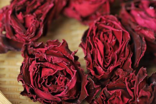 滋仙草严选冻干重瓣墨红玫瑰 30g/罐 商品图2