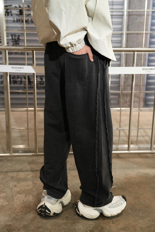 539436364设计感针织裤 商品图0