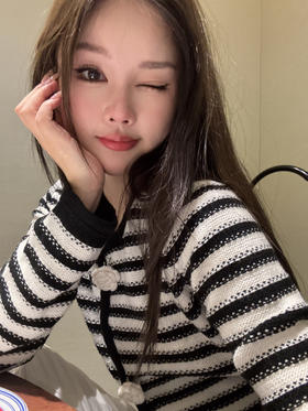 Read Nameless /黑白条纹小香针织外套（山茶花可卸） 2025/10/11